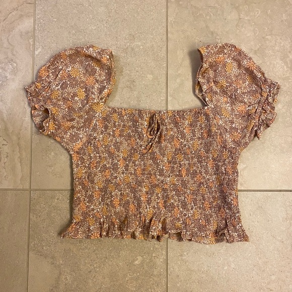 Faithful the Brand Floral Top - Picture 1 of 3